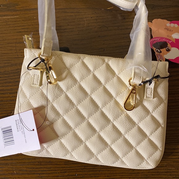 NWT Betsey Johnson puppy face convertible cross body or clutch purse - Picture 7 of 10